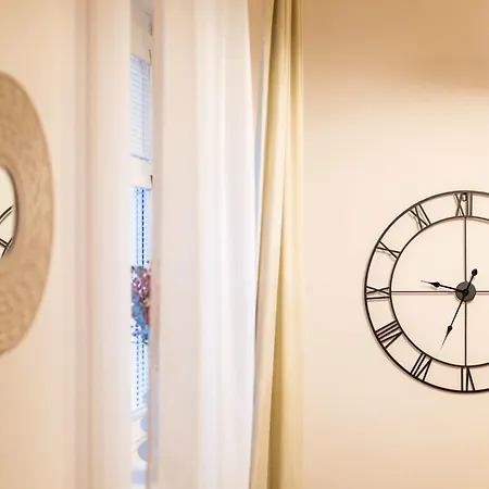 Your Center Stylish & Spacious アパート